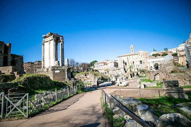 Rome in 2 Days Tour with Forum Colosseum Trevi Fountain Vatican & Sistine Chapel - Exploring Rome in Depth: What You Can Expect