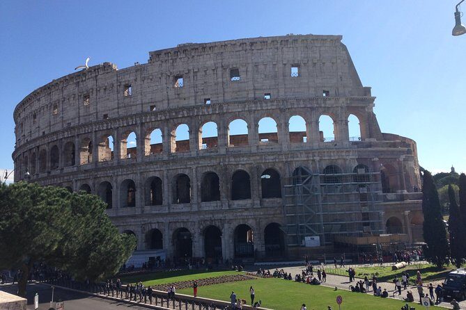 Rome in a day private Tour with Vatican Museums and taxi transfer - Who Should Consider This Tour?