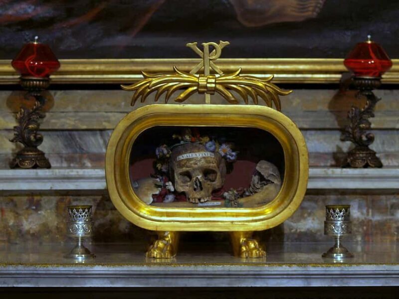 Rome in Love Stories: Romance and Scandals in Ethernal City - Authentic Voices & Past Travelers