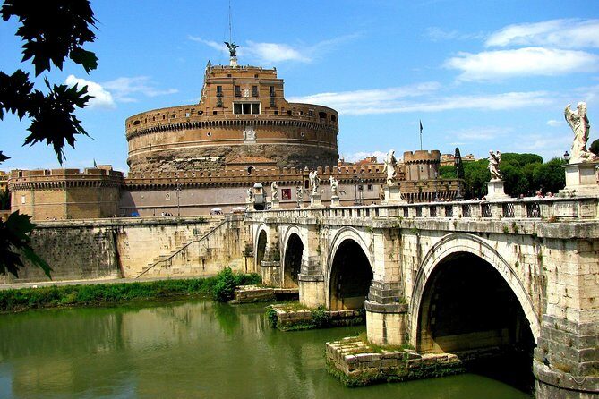 ROME LUXURY TOURS: Ride a Vespa in the city self-driving or with a driver - Key Points