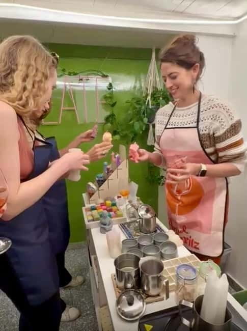 Rome: Make Your Own Candle Near the Colosseum - FAQs
