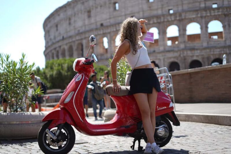 Rome: Night Photography service by Vespa with Aperol Spritz - A Deeper Look at the Experience