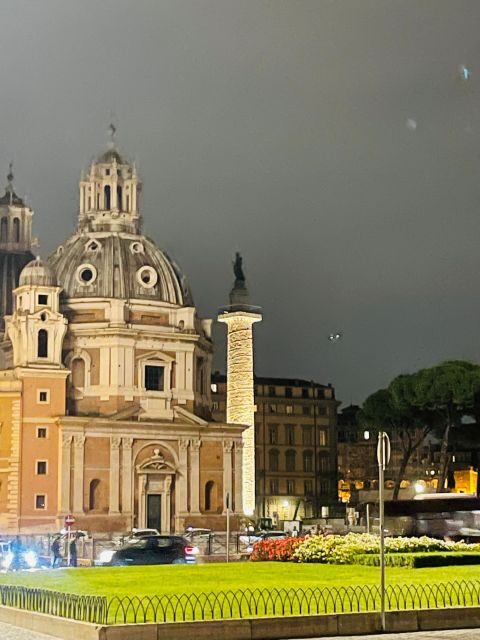 Rome: Nighttime Tour Outside the Colosseum with Local Guide - Who should consider this tour?