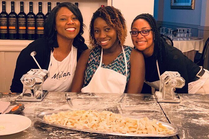 Rome Pasta and Tiramisu Class: Ravioli, Fettuccine and Fine Wine - Who Will Love This Experience?