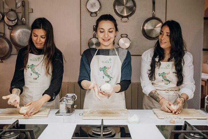 Rome Pasta-Making Class: Cook, Dine & Drink Wine With Local Chef - The Experience in Detail: What to Expect