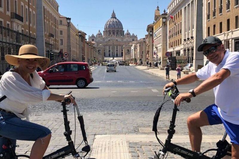 Rome : Private custom walking tour with a local guide - Key Points