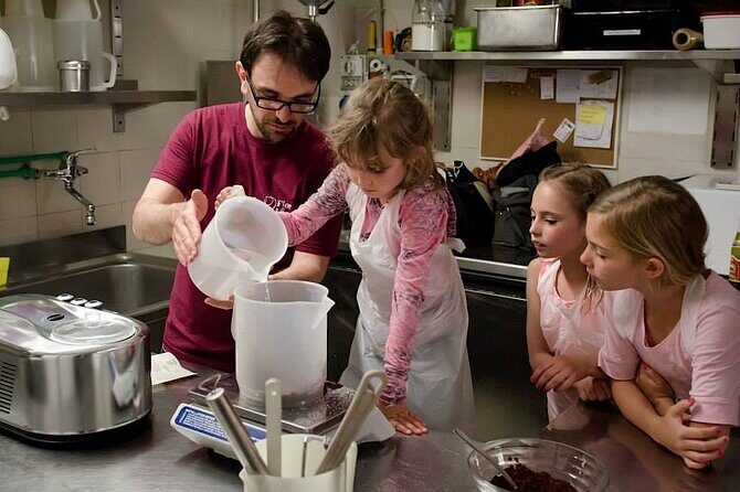 Rome: Private Pasta & Cake Traditional Cooking Class for Families - Experience the Flavors of Rome with a Private Pasta & Cake Cooking Class