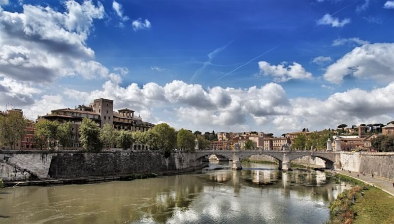 Rome: Private Walking Tour with a Local - Authenticity over Scripts
