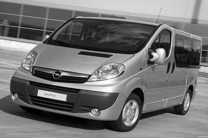 Rome Shuttle Day Transfer: City Center to Fiumicino Airport - Rome Shuttle Day Transfer: City Center to Fiumicino Airport