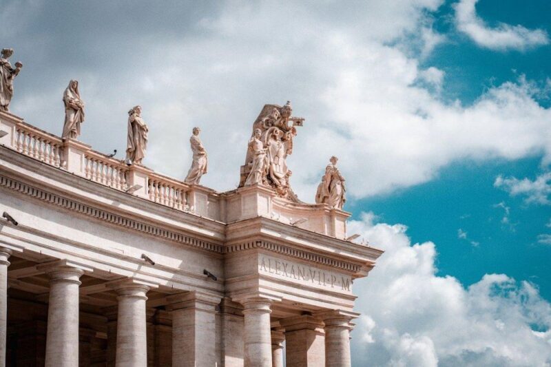 Rome: St. Peter's Basilica, papal tombs tour also with Dome - Discovering St. Peters Basilica: An Authentic Tour of Vatican Majesty