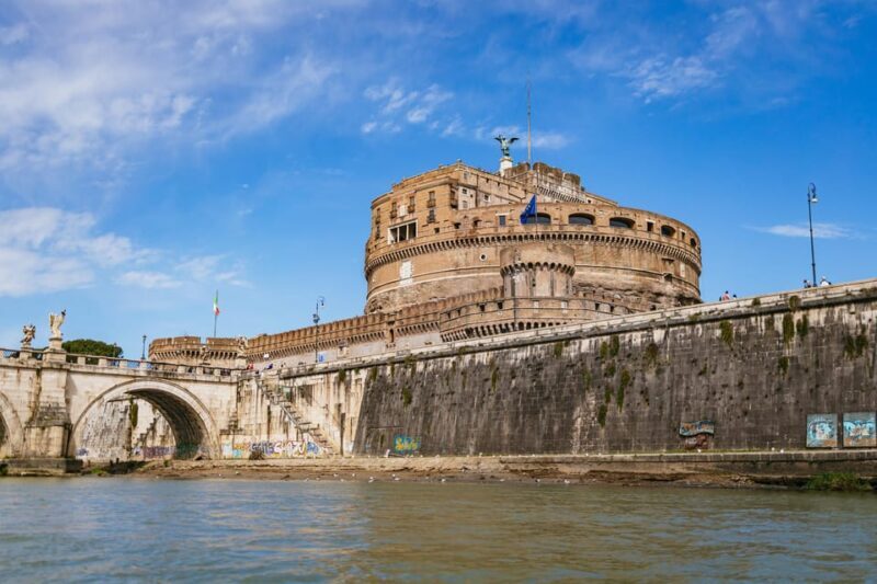 Rome: Tiber River Urban Rafting Tour with Roman Pizza - Tiber Island and Rapids