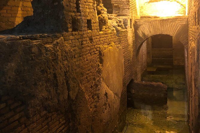 Rome: Trevi Fountain district and Underground Domus Guided Tour - Key Points