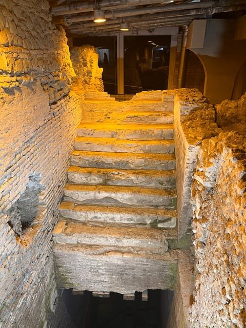 Rome: Trevi Fountain District Underground Tour and Ice Cream - The Sum Up