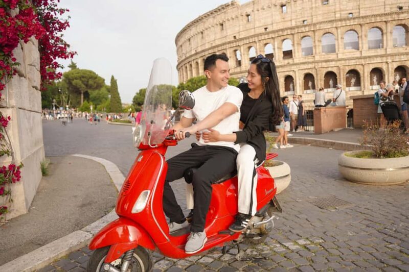 Rome: Vespa Photo Tour with Historic City Highlights - A Close Look at the Vespa Photo Tour in Rome