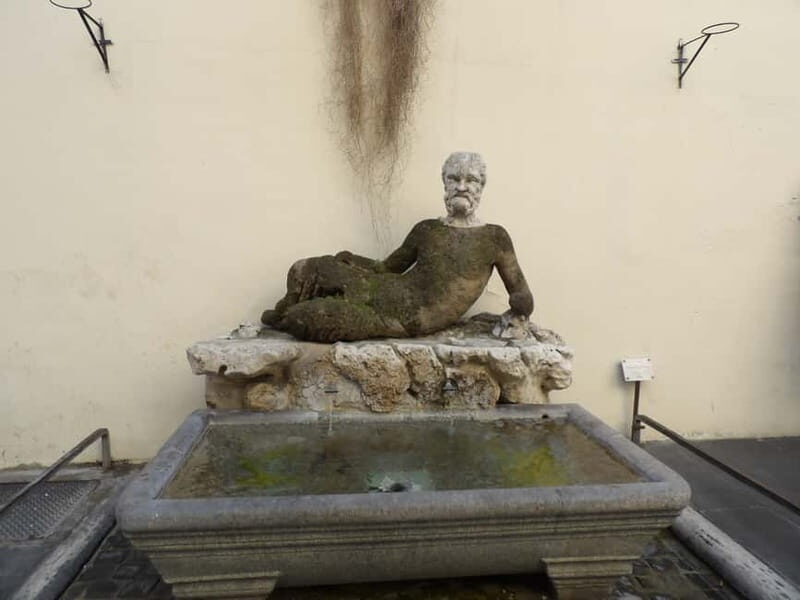 Rome: Walking Tour with Local Guide - Exploring Rome’s Secrets with a Local Guide: A Detailed Review