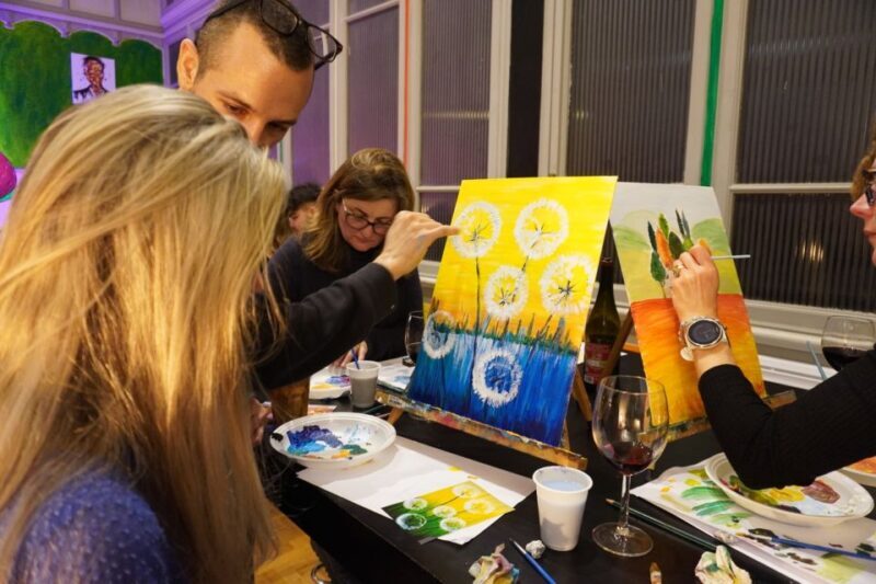 Rome: Wine and Paint Experience in Piazza Navona - FAQ