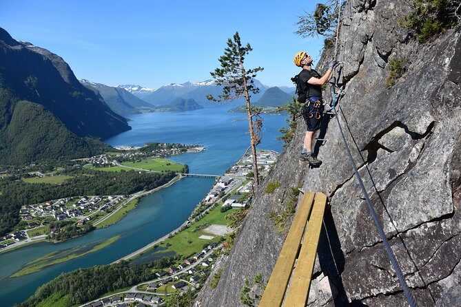 Romsdalsstigen Via Ferrata - Introwall - Discover the Romsdalsstigen Via Ferrata - Introwall in Norway
