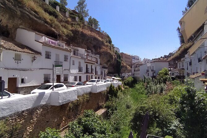 Ronda & Setenil de las Bodegas, land of contrasts / Semi-Private - Key Points