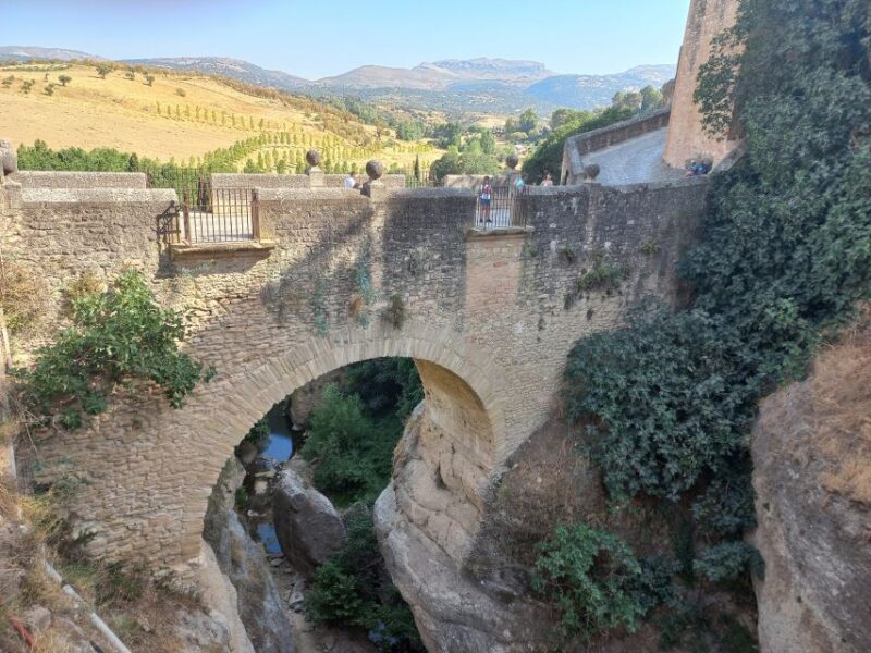 Ronda & Setenil de las Bodegas - SemiPrivate - Exploring Setenil de las Bodegas: A Town Like No Other