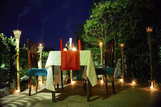 Rooftop Romantic Dinner - 4 Courses Set Meal & Wine - The Setting and Its Ambiance