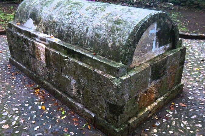 Rose Hall Haunted Great House Night Tour from Negril - FAQ