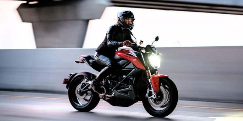 Rostock: Zero SR (40kW) Electric Motorcycle Rental - Riding Through Rostock and Beyond on an Electric Motorcycle