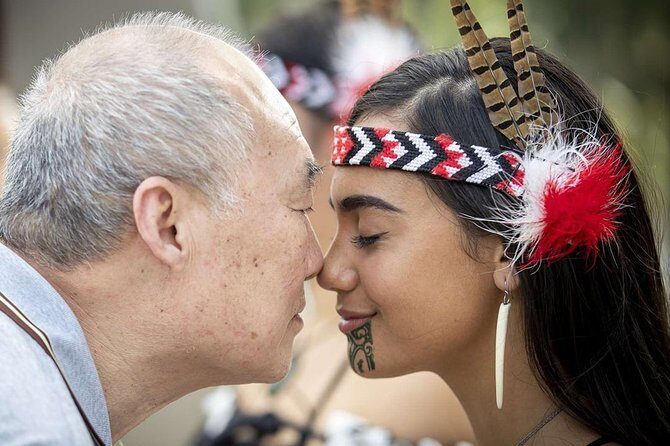 Rotorua Highlights Tour inc. Te Puia Tour, Lunch & Cultural Show - The Cultural Feast and Return Journey