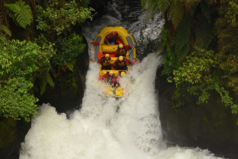 Rotorua: Kaituna Rafting & Mt. Tarawera Guided Hike Combo - An Authentic Mix of Adventure and Culture