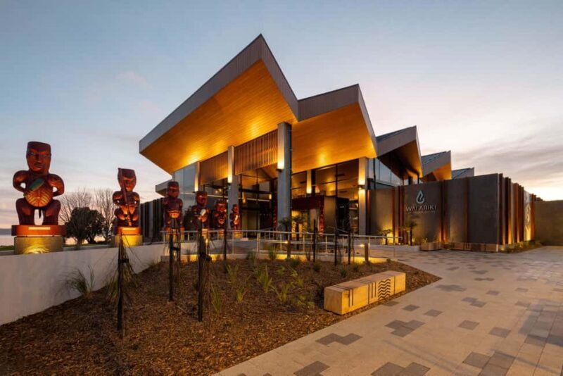 Rotorua: Lakefront Hot Springs & Spa - Luxury Mori Wellness - Rotorua: Lakefront Hot Springs & Spa - Luxury Mori Wellness