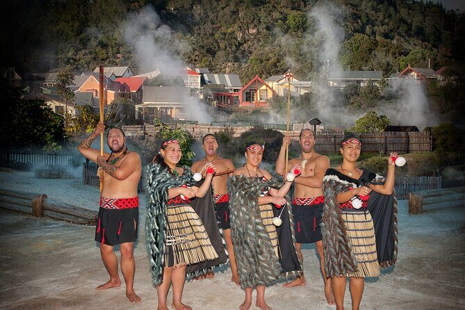 Rotorua Private Tour from Tauranga (up to 11 people) - A Deep Dive into the Rotorua Private Tour Experience