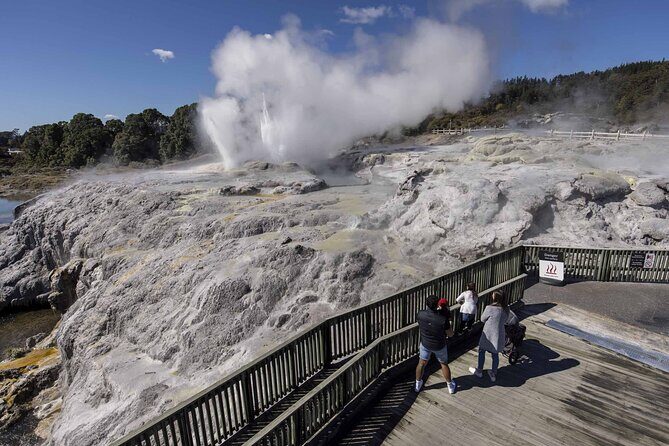 Rotorua: Te R Guided Experience + Haka - Who Should Consider This Tour?