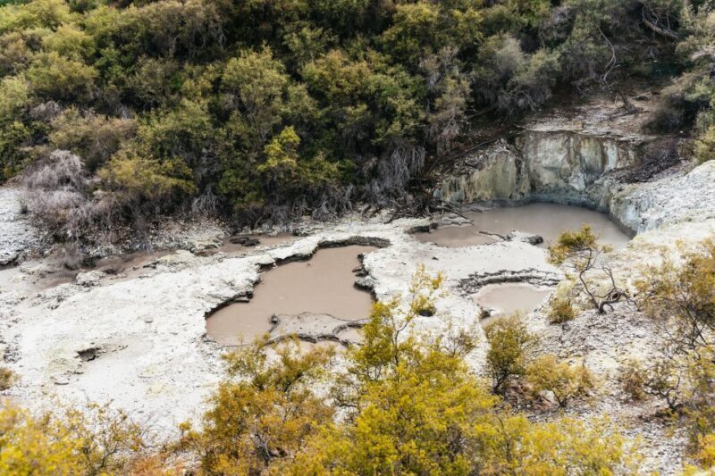 Rotorua: Wai-O-Tapu Geothermal Park Entry Ticket - Location and Setting