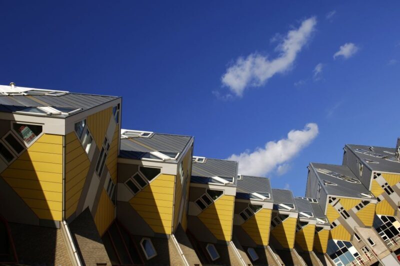 Rotterdam Walking Tour and Harbor Cruise - Who Should Consider This Tour?