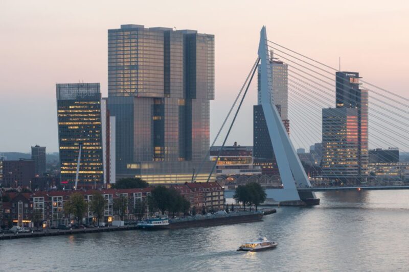 Rotterdam: Wilhelminapier, High-rise & floating architecture - The Wilhelminapier: From Harbor to High-rises