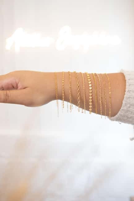 Rouen: Get a permanent bracelet as an eternal souvenir ! - Rouen: Get a permanent bracelet as an eternal souvenir