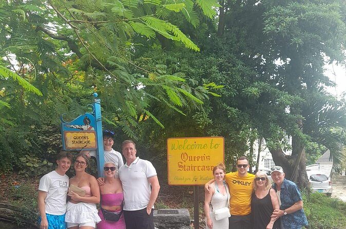 Round Island Bus Tour in Nassau - FAQ