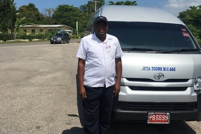 Round-trip Airport Transfer to Grand Palladium Resort & Spa - What the Reviews Say