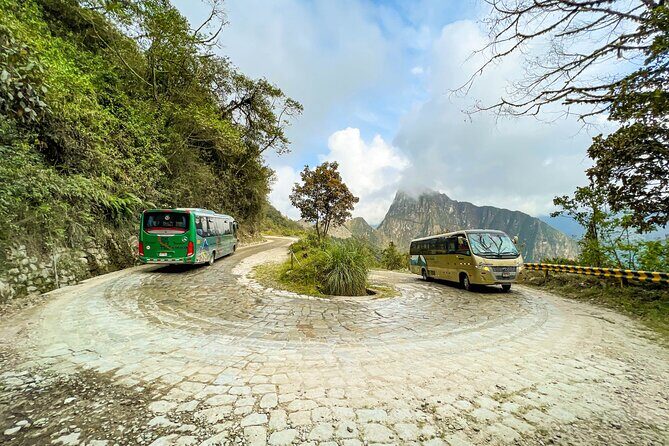Round-Trip Official Bus Ticket to Machu Picchu - FAQs