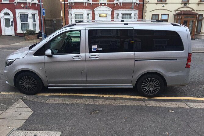 Round Trip Taxi Transfer - Gatwick Airport To & From London - What’s Included and What Costs Extra