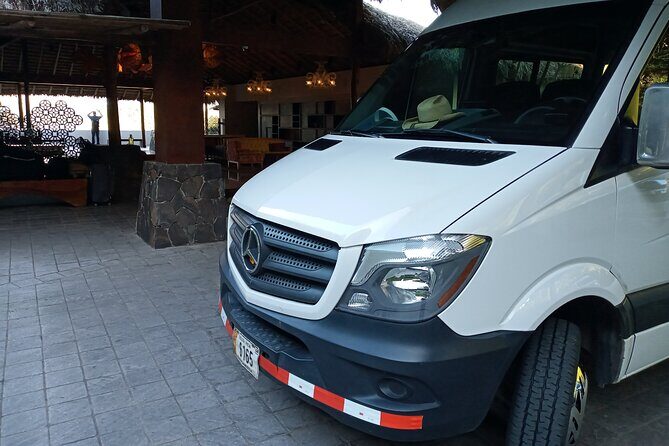 Round Trip Transfer Liberia Airport to Riu Guanacaste, Palace - Key Points