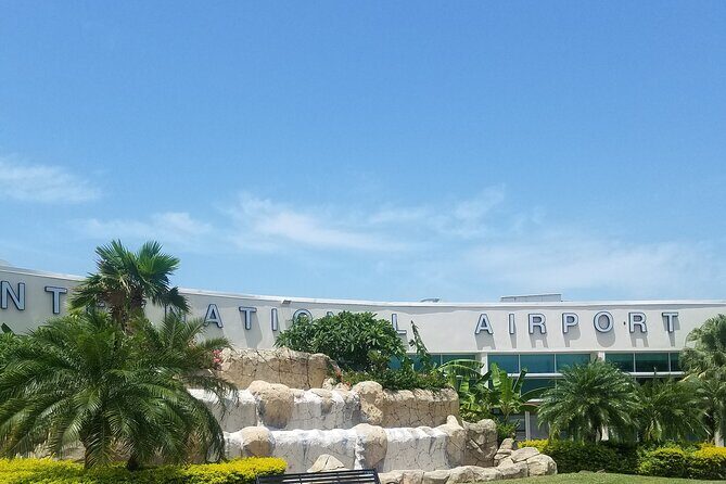 Roundtrip Airport Transfer from Montego Bay to Ocho Rios and Runaway Bay Hotels - In-Depth Review: What You Can Expect from This Transfer Service