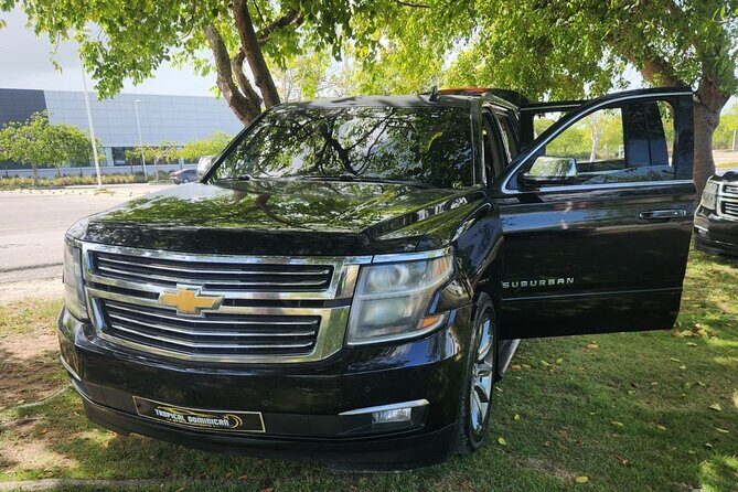 Roundtrip Executive Transfer from Punta Cana Airport (PUJ) - Easy and Comfortable Start to Your Uvero Alto Trip