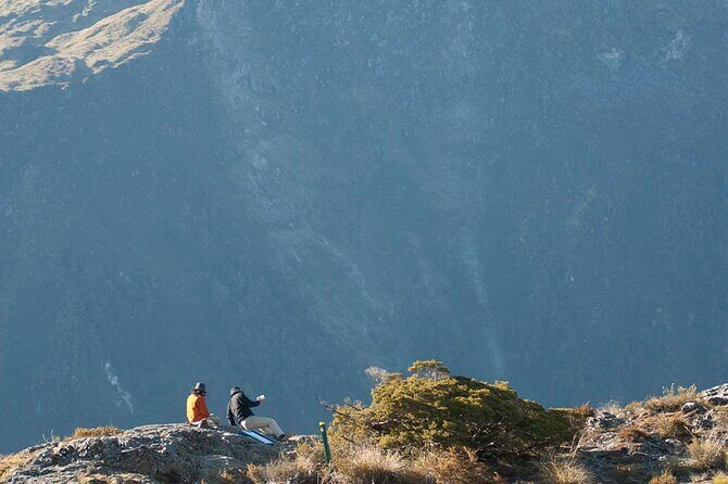 Routeburn Guided Day Hike from Te Anau with Lunch & Transport - FAQ