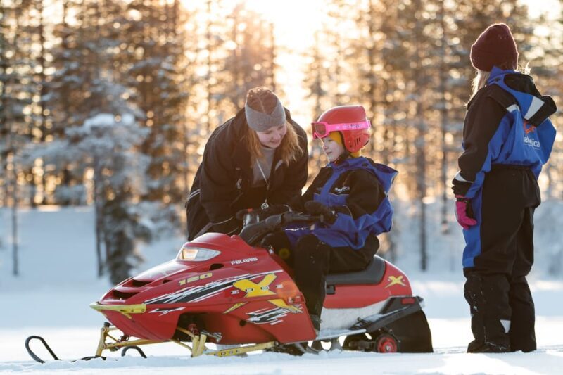 Rovaniemi: Family Snowmobile Trip with Guide and Picnic - Key Points