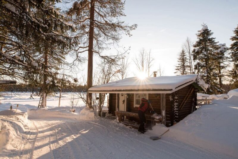 Rovaniemi: Sauna & Ice Swimming Tour with Dinner and Aurora - FAQ