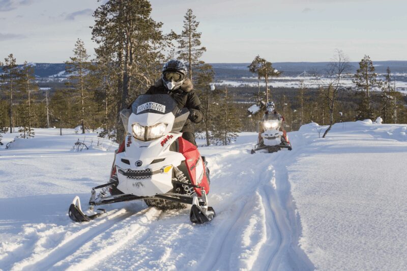 Rovaniemi: Snowmobile Sprint Safari - Exploring the Snowmobile Sprint Safari in Rovaniemi