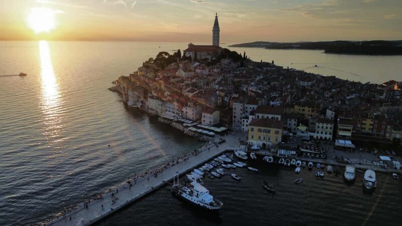 Rovinj: Sunset Speedboat Tour with Dolphin Watching - Key Points