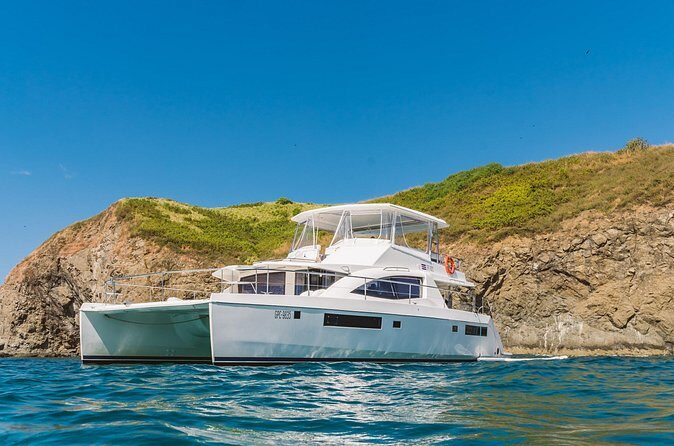 Royal Charters: The Premier Yacht Charter in Costa Rica - Who Would Love This Experience?
