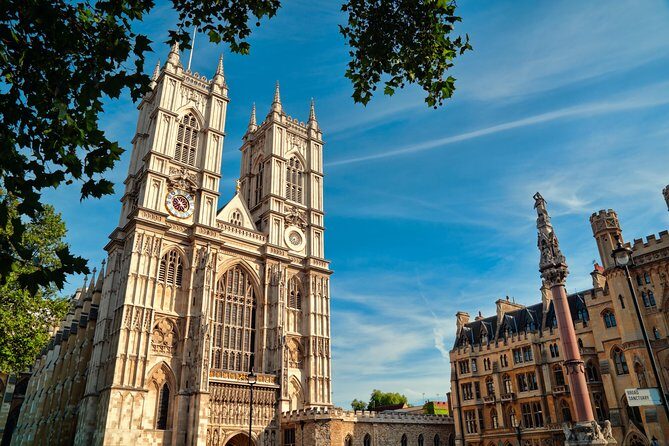 Royal London Guided Sightseeing Tour and Thames River Cruise - What Makes This Tour Stand Out