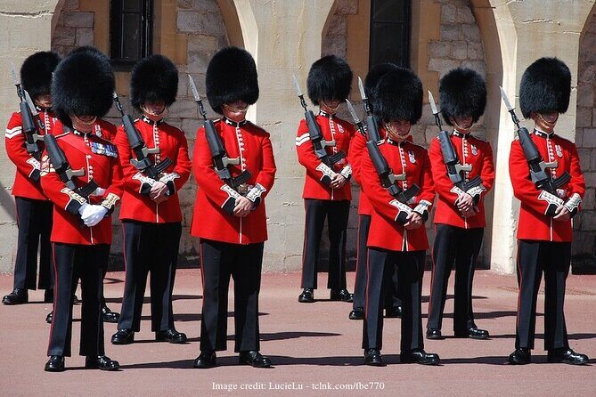 Royal London: Private Half-Day Tour with Horse Guards Parade - Exploring the Itinerary in Detail